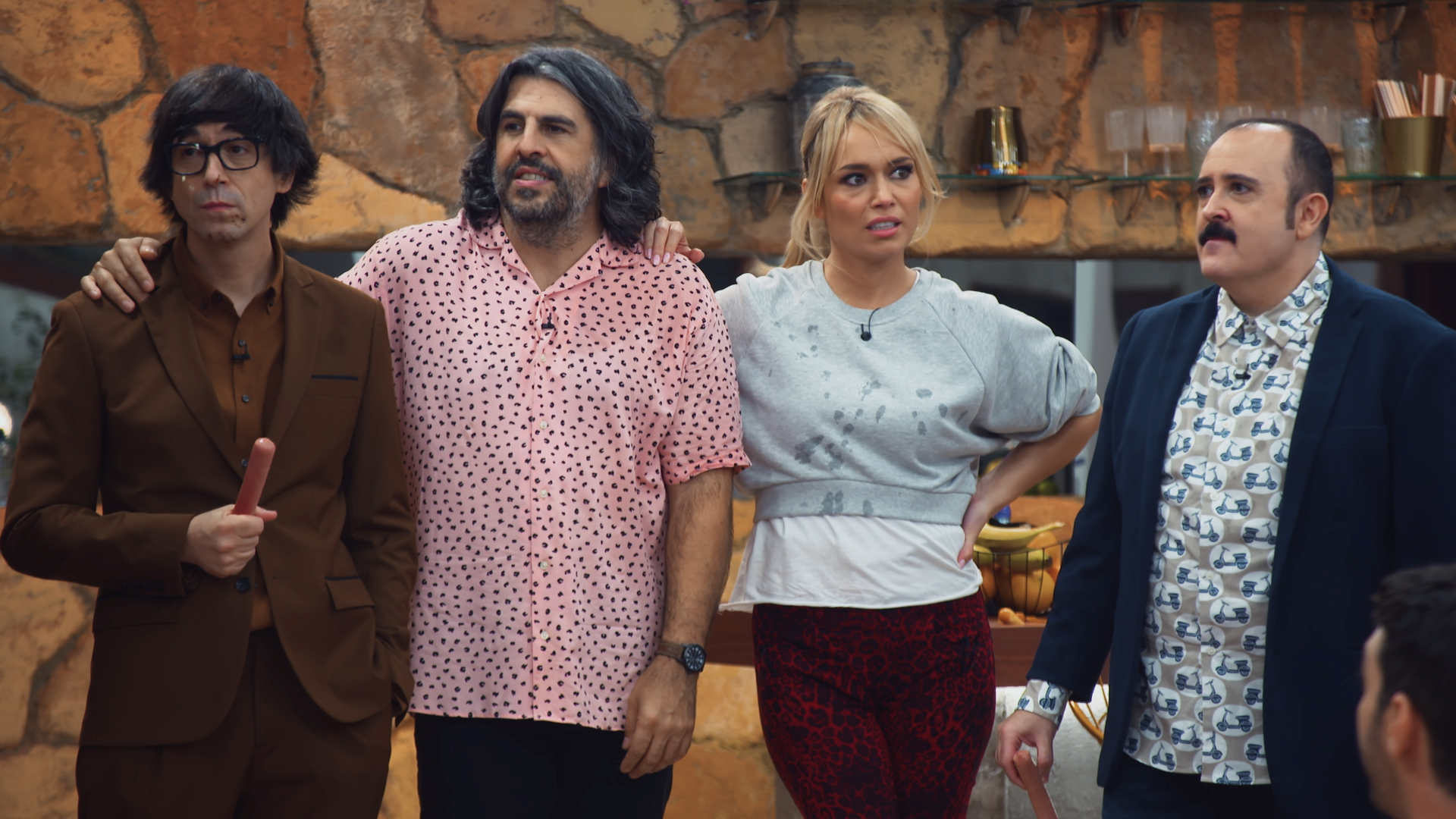 Patricia Conde, Luis Piedrahita, Carlos Areces, and J.J. Vaquero in LOL - Last One Laughing Spain (2021)