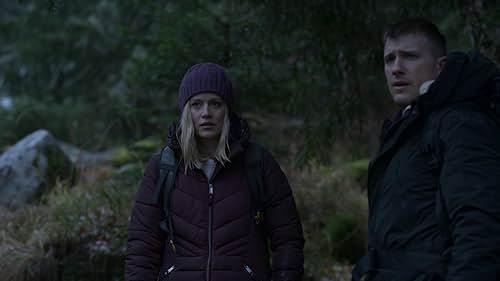 Patrick Heusinger and Cara Theobold in Absentia (2017)