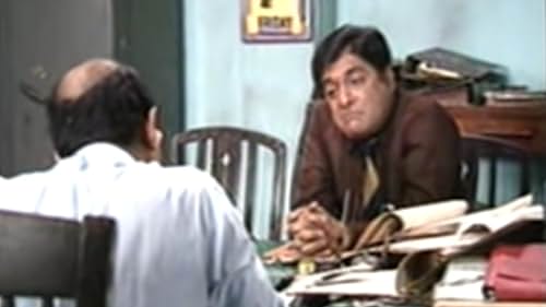 Deepak Qazir and Anjan Srivastav in Wagle Ki Duniya (1988)