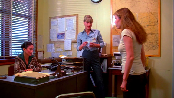 Tracey E. Bregman and Nita Talbot in The Concrete Jungle (1982)