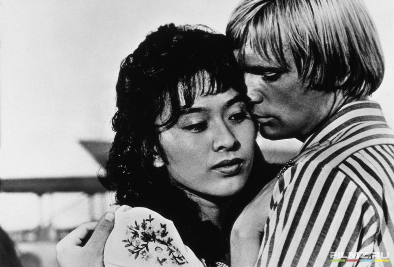 Komaki Kurihara and Oleg Vidov in Moscow, My Love (1974)