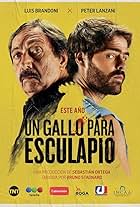 Luis Brandoni and Peter Lanzani in Un gallo para Esculapio (2017)