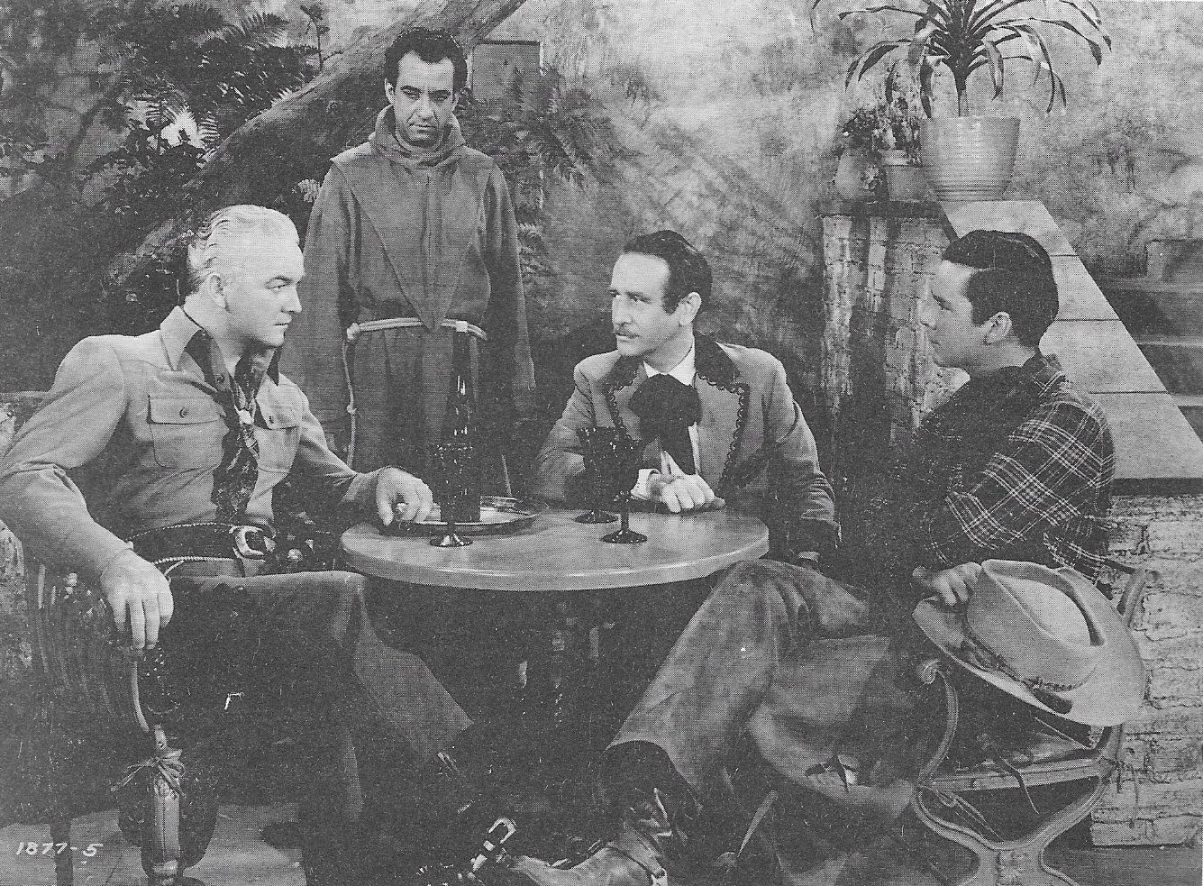 William Boyd, Martin Garralaga, Russell Hayden, and José Luis Tortosa in Doomed Caravan (1941)