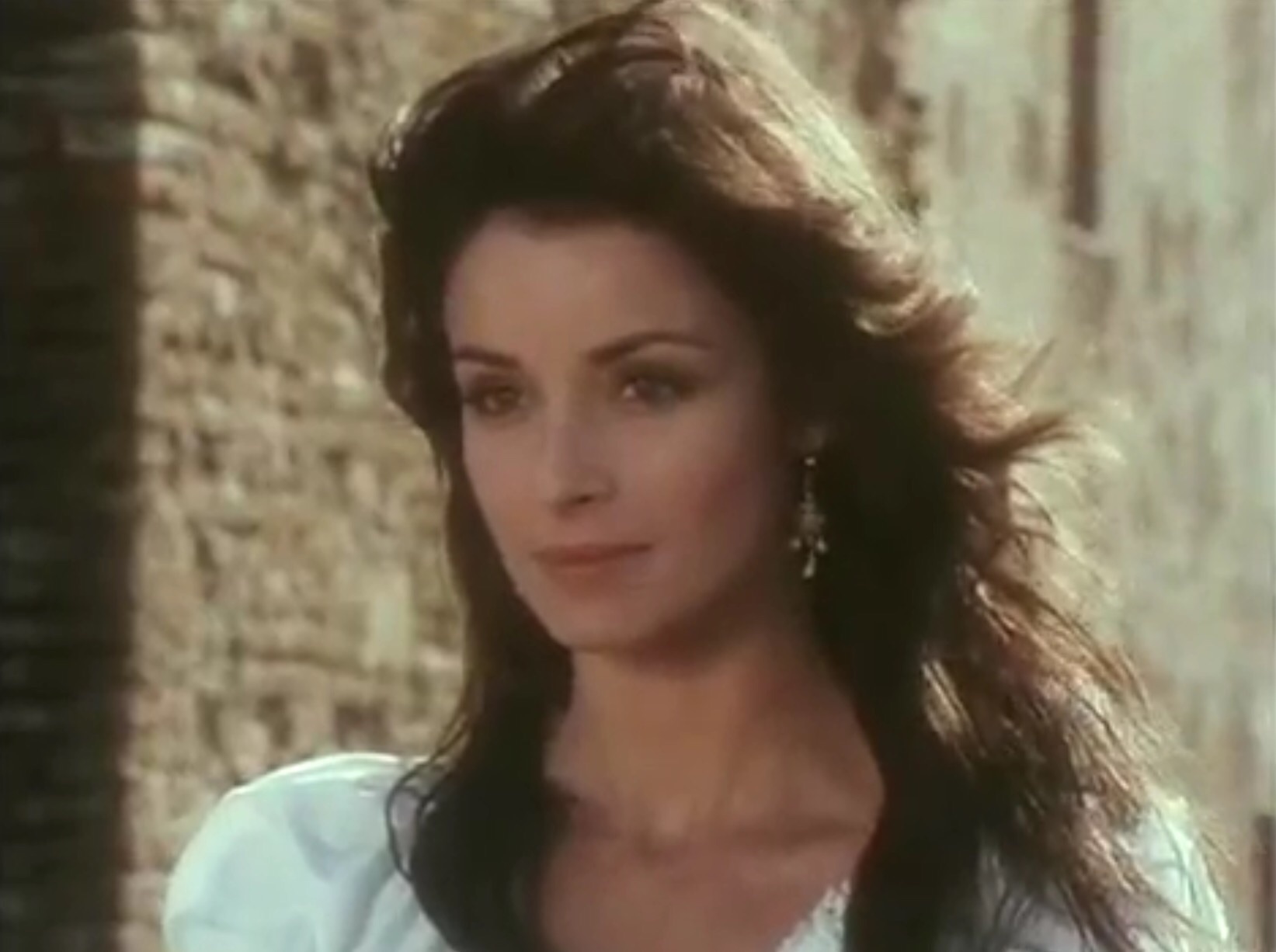 Amparo Muñoz in Las pícaras (1983)