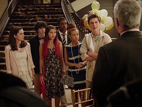 Zach Mills, Sterling Beaumon, Ana Golja, Kyndall, Stephan James, and Sarah Desjardins in Clue (2011)