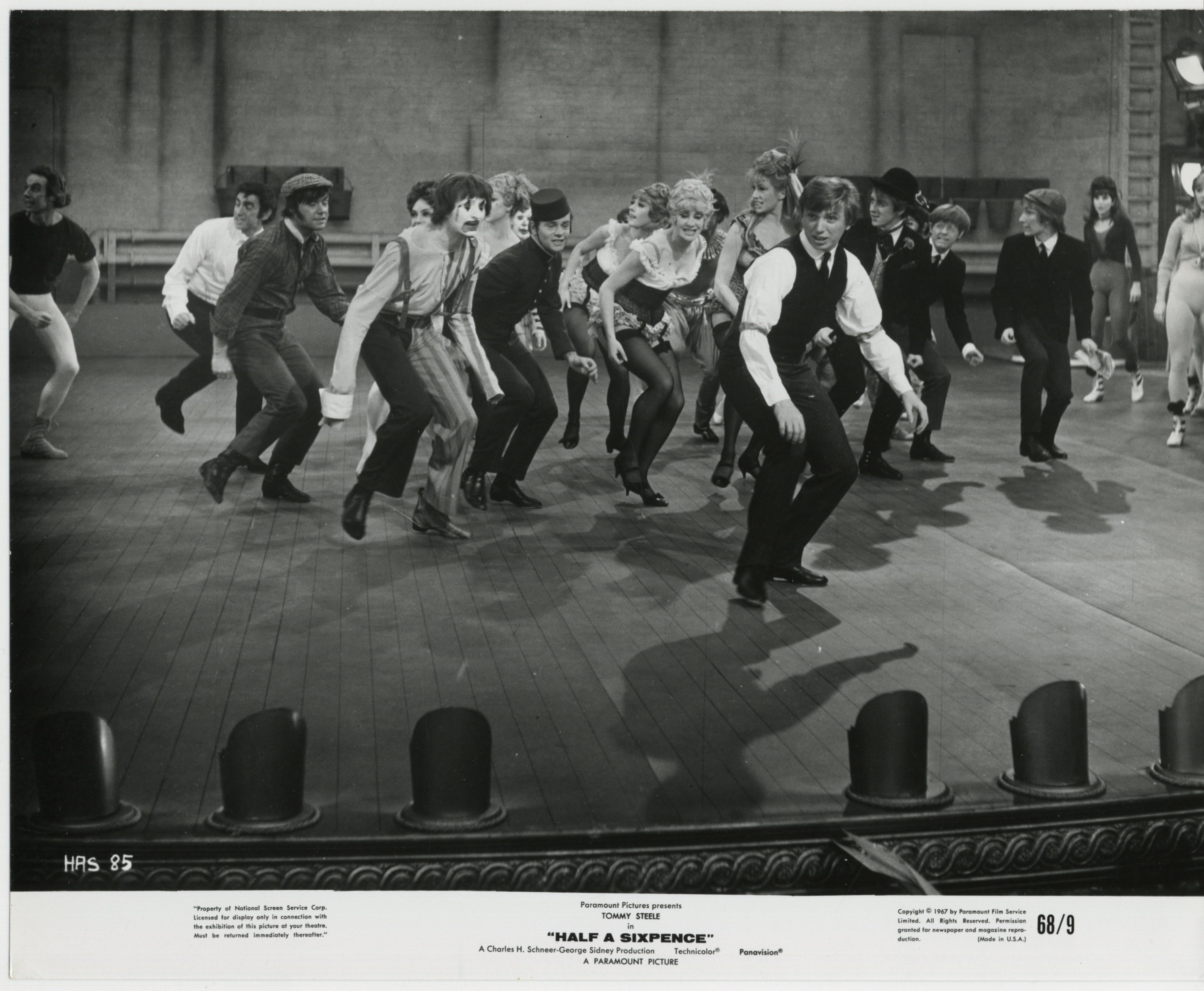 Tommy Steele in Half a Sixpence (1967)