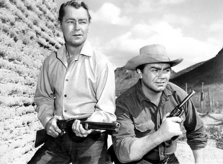 Alan Ladd and Ernest Borgnine in The Badlanders (1958)