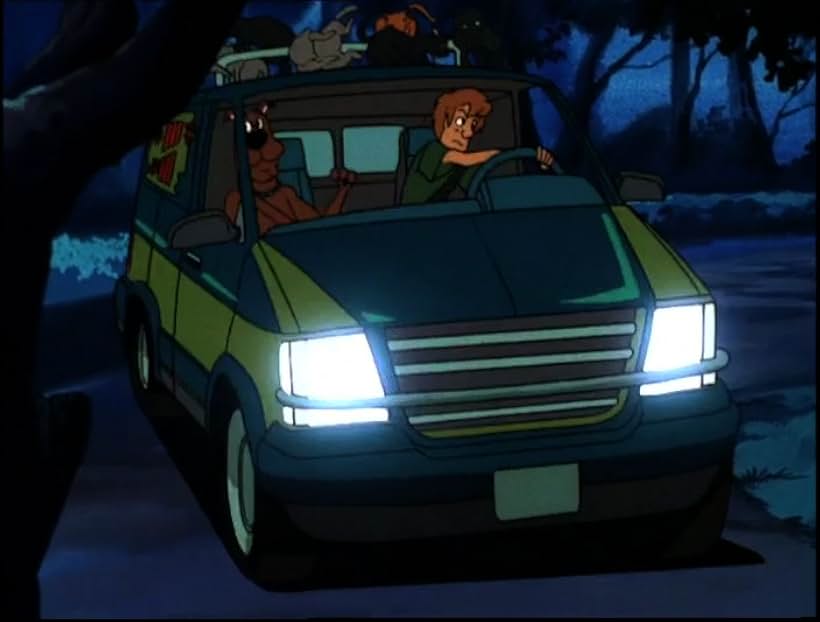 Scott Innes and Billy West in Scooby-Doo on Zombie Island (1998)