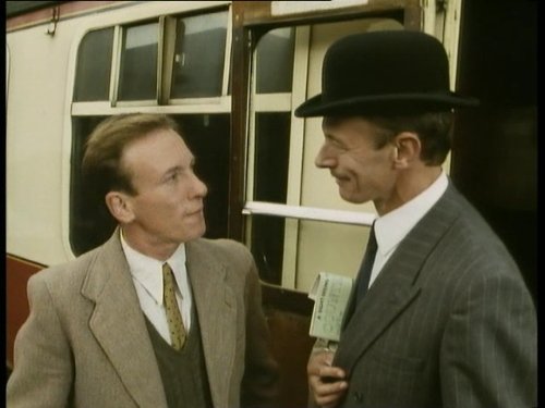 David Quilter and Christopher Timothy in All Creatures Great and Small (1978)