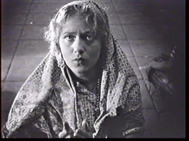 Mary Pickford in Less Than the Dust (1916)