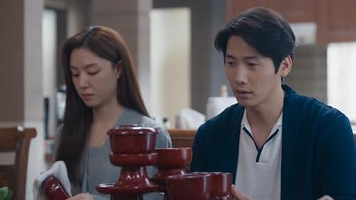 Seo Ji-hye and Lee Sang-woo in The Vacation House (2022)