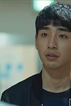 Song Ji-ho in Stranger (2017)