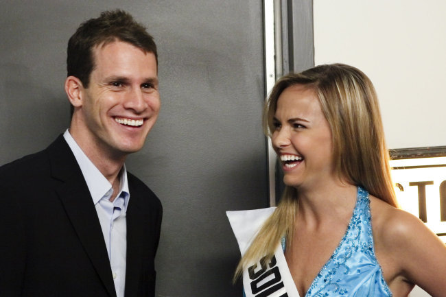 Daniel Tosh and Caite Upton in Tosh.0 (2009)