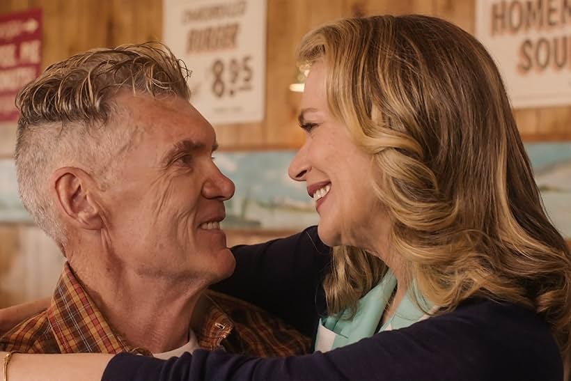 Peggy Lipton and Everett McGill in Twin Peaks (2017)