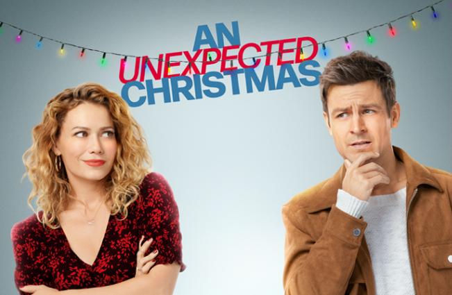 Tyler Hynes and Bethany Joy Lenz in An Unexpected Christmas (2021)