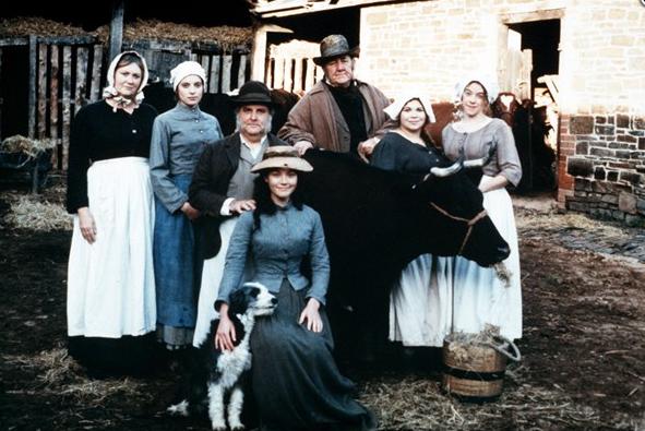 Amanda Brewster, Debbie Chazen, Christine Moore, Anthony O'Donnell, Bryan Pringle, Candida Rundle, and Justine Waddell in Tess of the D'Urbervilles (1998)