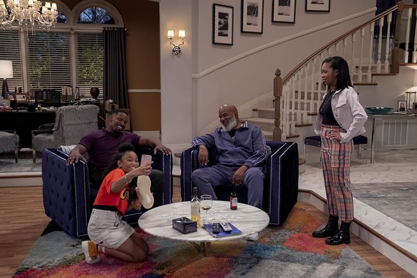 Jamie Foxx, Kyla-Drew, and Miracle Reigns in Dad Stop Embarrassing Me! (2021)