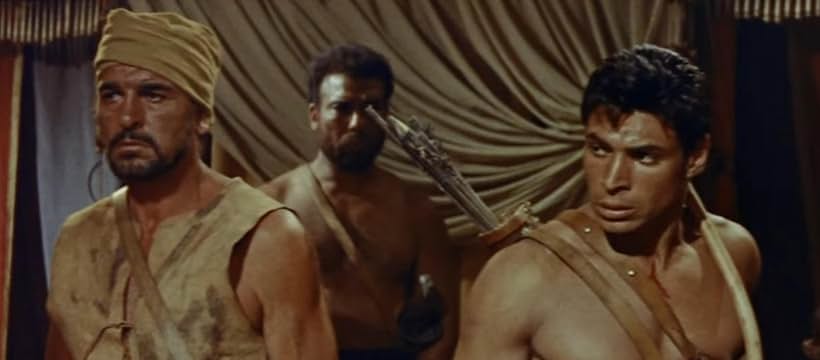 Sayyed El Araby, Enzo Fiermonte, and Baher Elsayed in The Slave (1962)