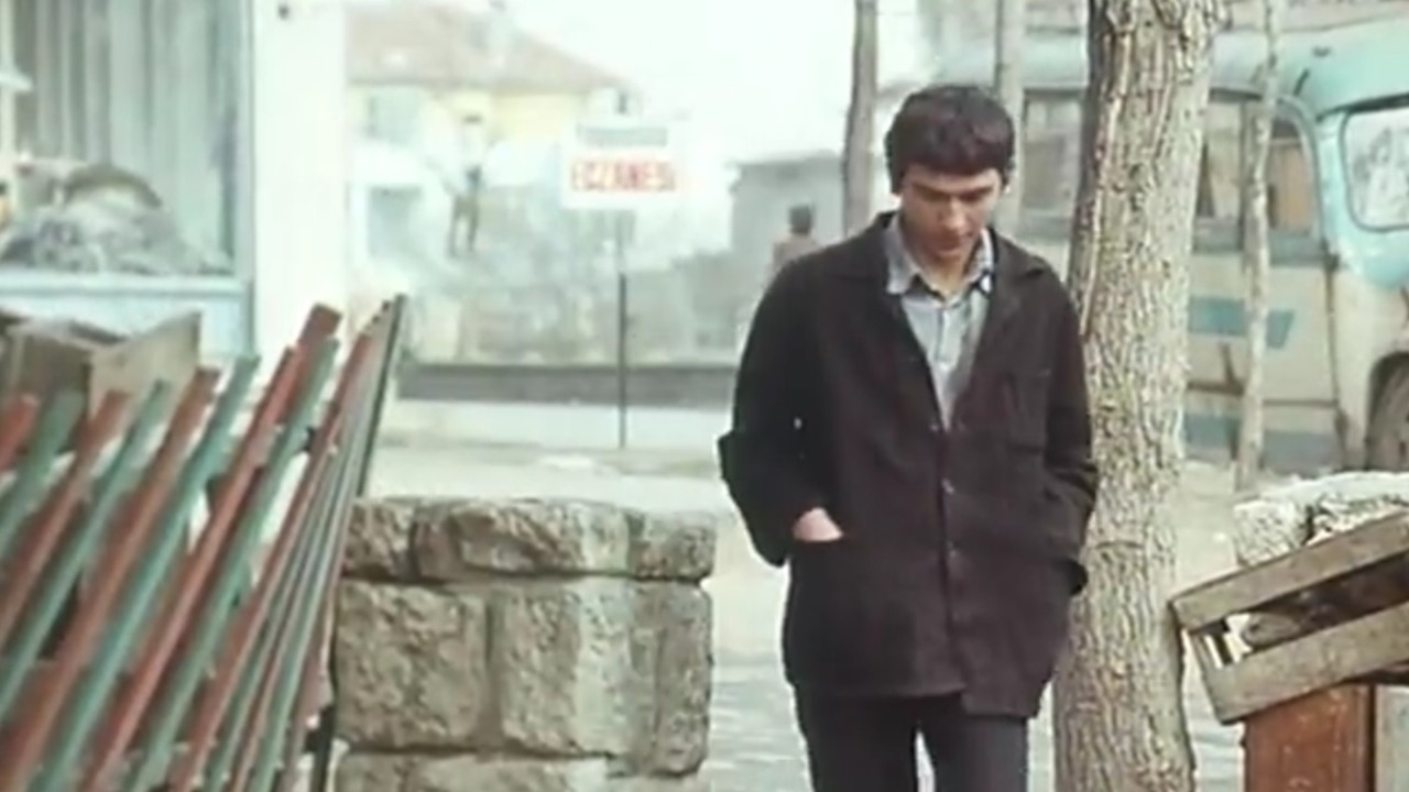 Göktürk Demirezen in The Poor (1975)