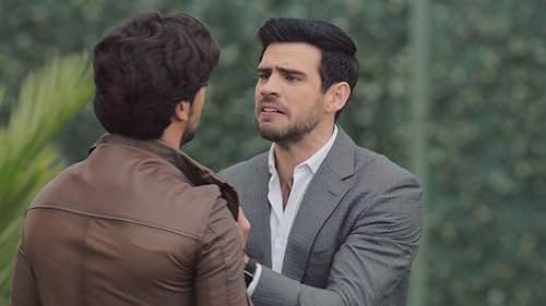 Andres Baida and Diego Klein in En el nombre del amor (2022)