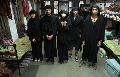 Neil Bhoopalam, Shiv Panditt, Kalki Koechlin, Gulshan Devaiah, Rajkummar Rao, and Kirti Kulhari in Shaitan (2011)