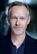 Steven Mackintosh