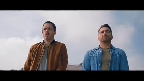 Tomás is a meek man on the verge of a nervous breakdown. Despite his situation he decides to fake a work trip to go to Vallarta to confront Jero, a taxi driver who is sleeping with his wife.