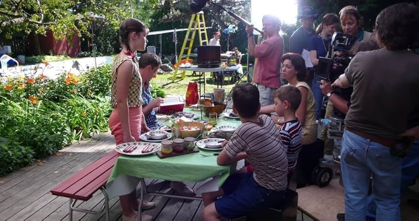 Céline Bonnier, Marc Furtado, Léa Pool, and Marianne Fortier in Maman est chez le coiffeur (2008)