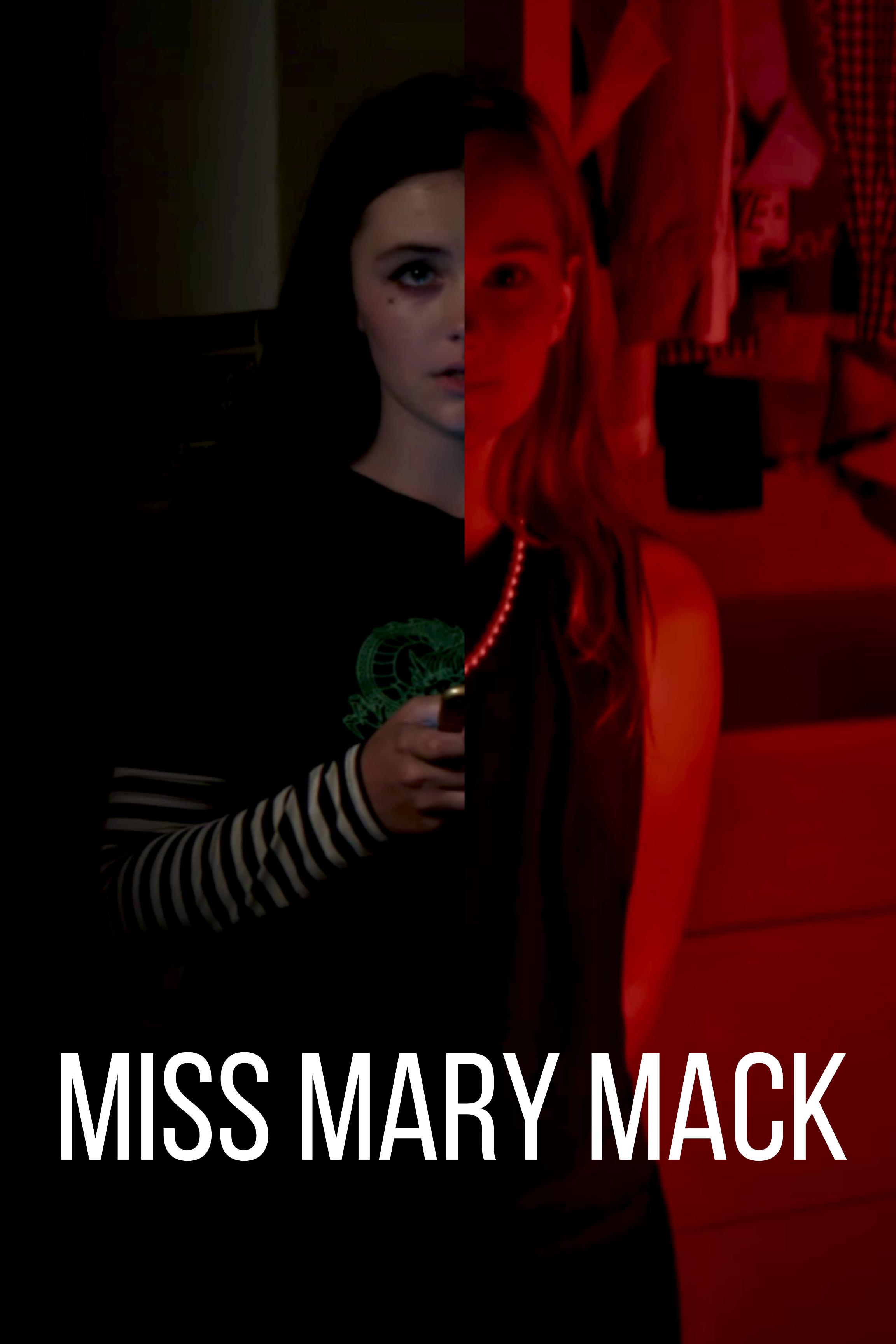 Sydney Lovering and Lexie Lovering in Miss Mary Mack (2021)