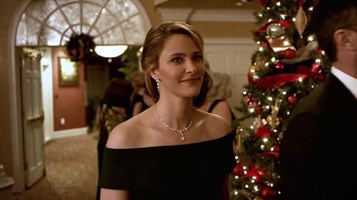 Christmas Wishes & Mistletoe Kisses: On Location (Featurette)