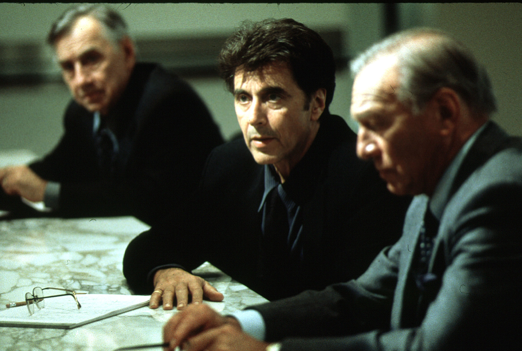 Al Pacino, Philip Baker Hall, and Christopher Plummer in The Insider (1999)