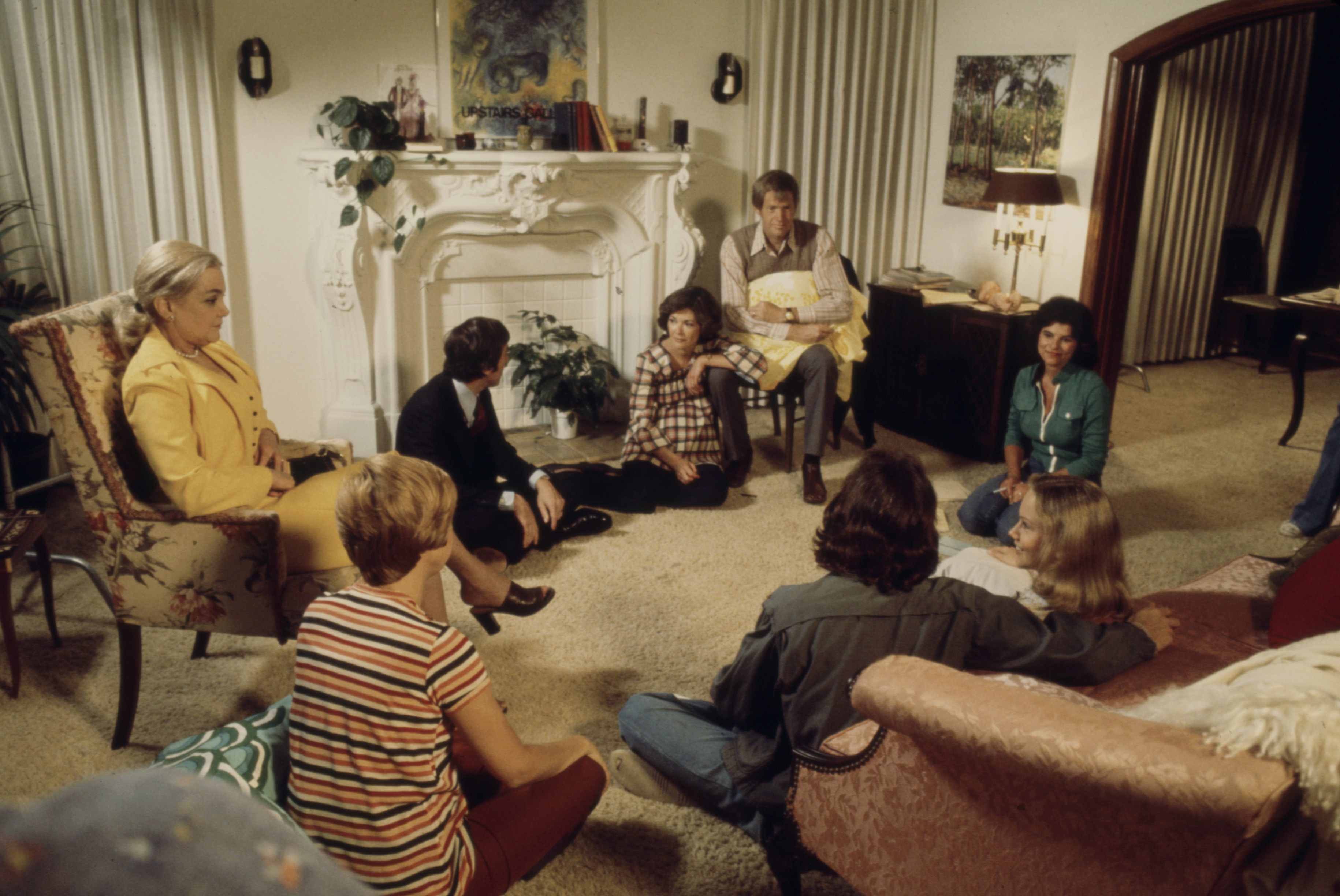 Adrienne Barbeau, Ronny Cox, Jan Sterling, Vicki Lawrence, Greg Mullavey, Linda Purl, and Jessica Walter at an event for Having Babies (1976)