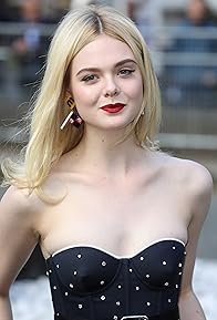 Primary photo for Elle Fanning