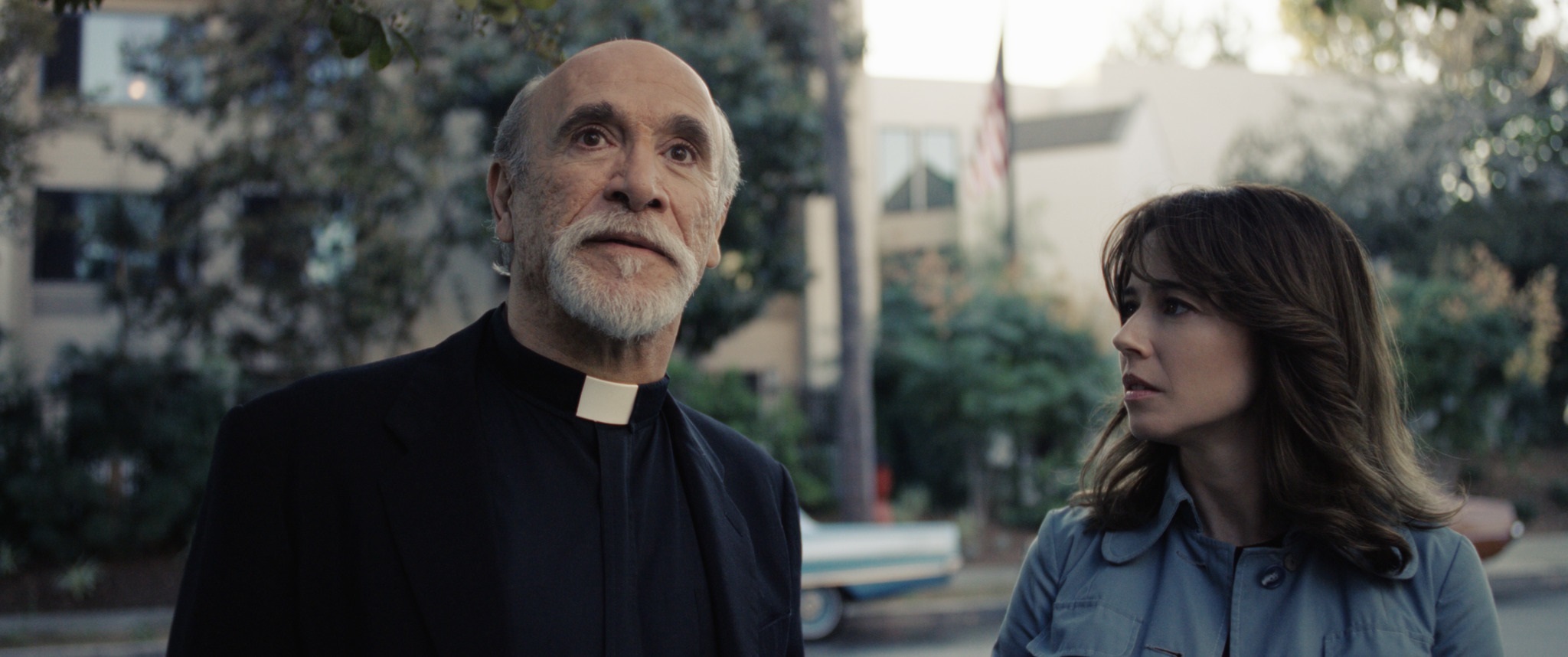 Linda Cardellini and Tony Amendola in The Curse of La Llorona (2019)