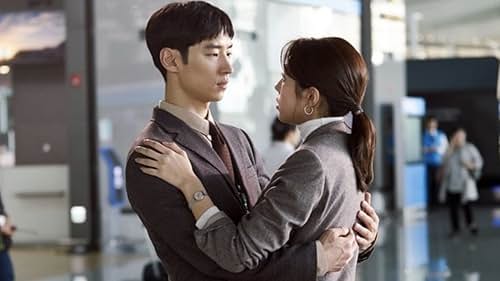 Lee Je-hoon and Chae Soo-bin in Where Stars Land (2018)