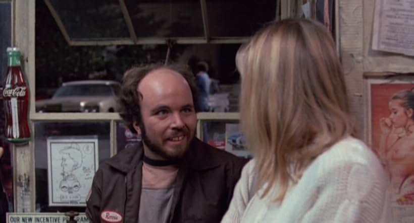 Darlanne Fluegel and Clint Howard in Freeway (1988)