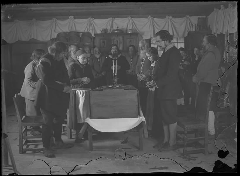 Greta Almroth, Emil Helsengreen, Mathilde Nielsen, and Einar Röd in The Parson's Widow (1920)