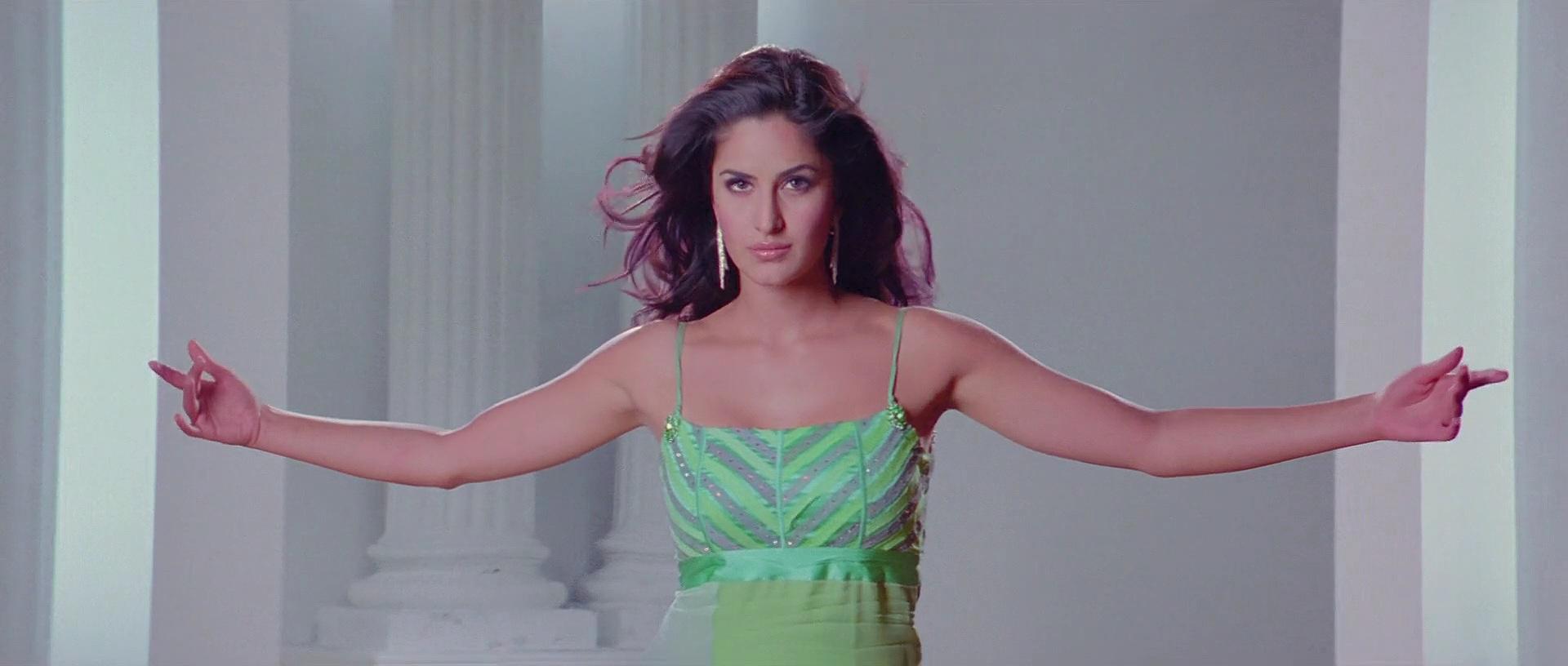 Katrina Kaif in Welcome (2007)