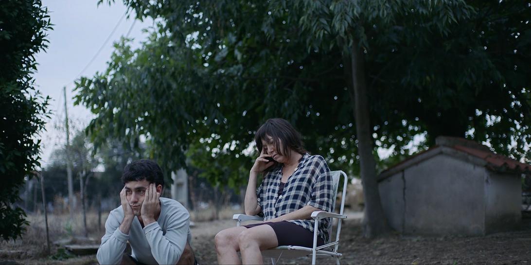 Lola Dueñas and Àlex Monner in Tormenta de verano (2022)