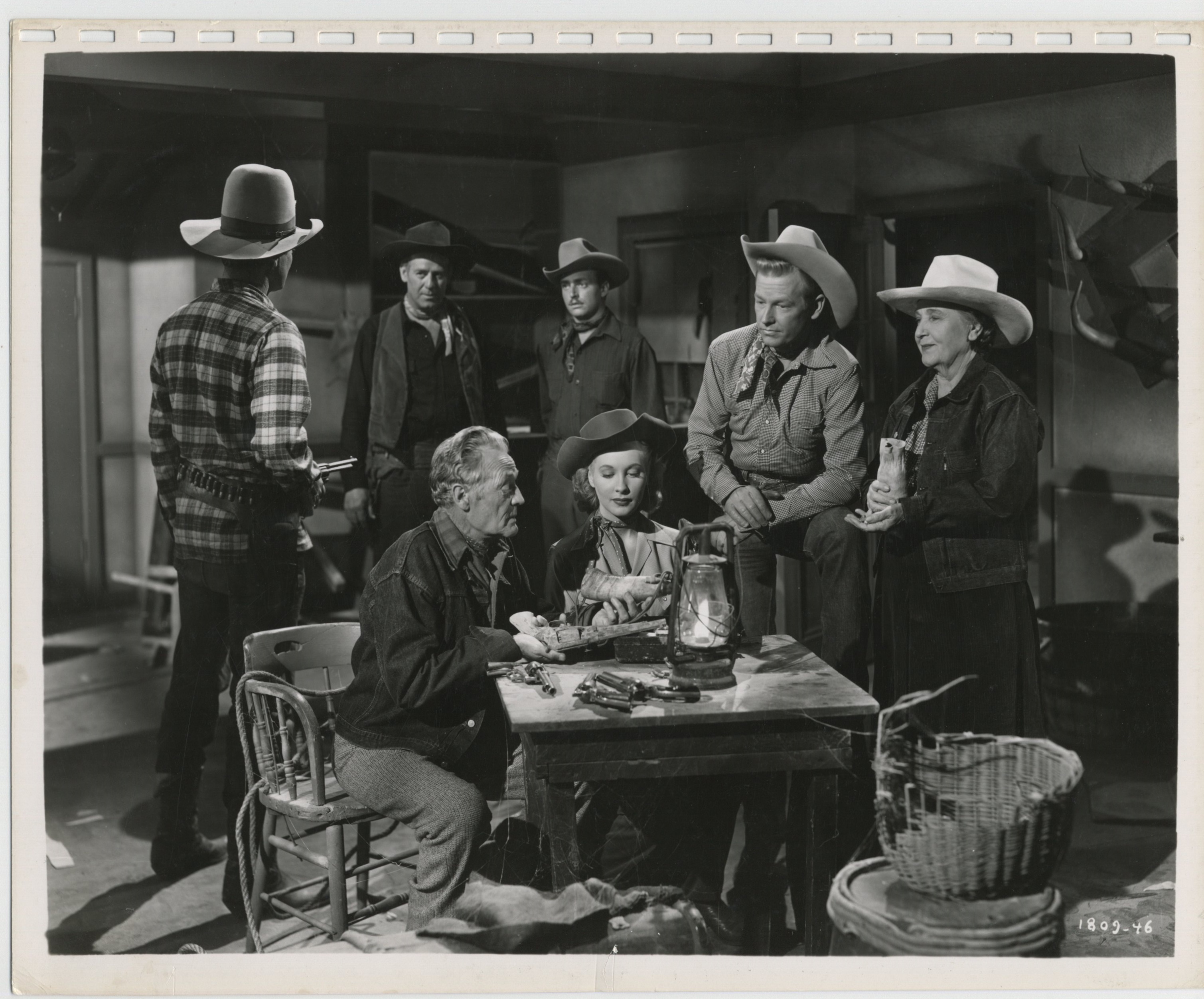 Buddy Ebsen, Rex Allen, Roy Barcroft, Penny Edwards, Robert Karnes, Sarah Padden, and Forrest Taylor in Utah Wagon Train (1951)