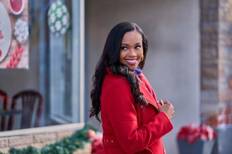 Mishael Morgan in Christmas with a Kiss (2023)