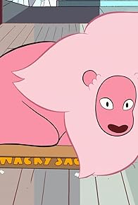 Primary photo for Steven Universe: Lion Loves to Fit in a Box