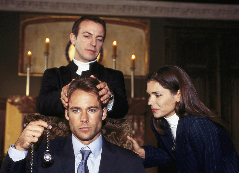 Marco Girnth, Cusch Jung, and Katja Woywood in Leipzig Homicide (2001)