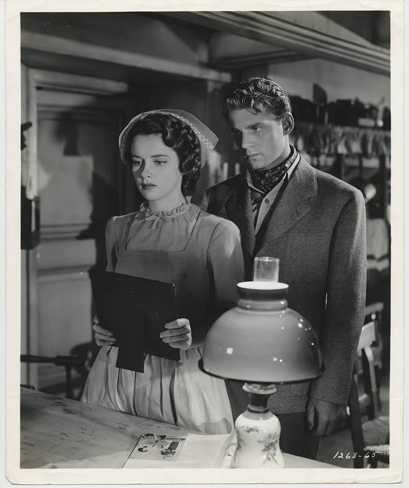 Jean-Pierre Aumont and Susan Peters in Assignment in Brittany (1943)