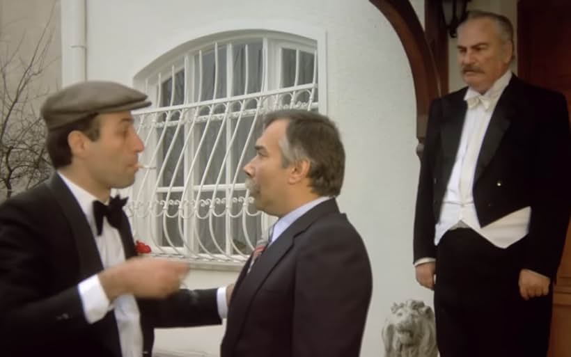 Kemal Sunal, Kamran Usluer, and Reha Yurdakul in En Büyük Saban (1984)