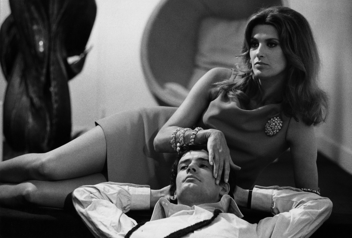 Irène Tunc and Roger Van Hool in Heartbeat (1968)