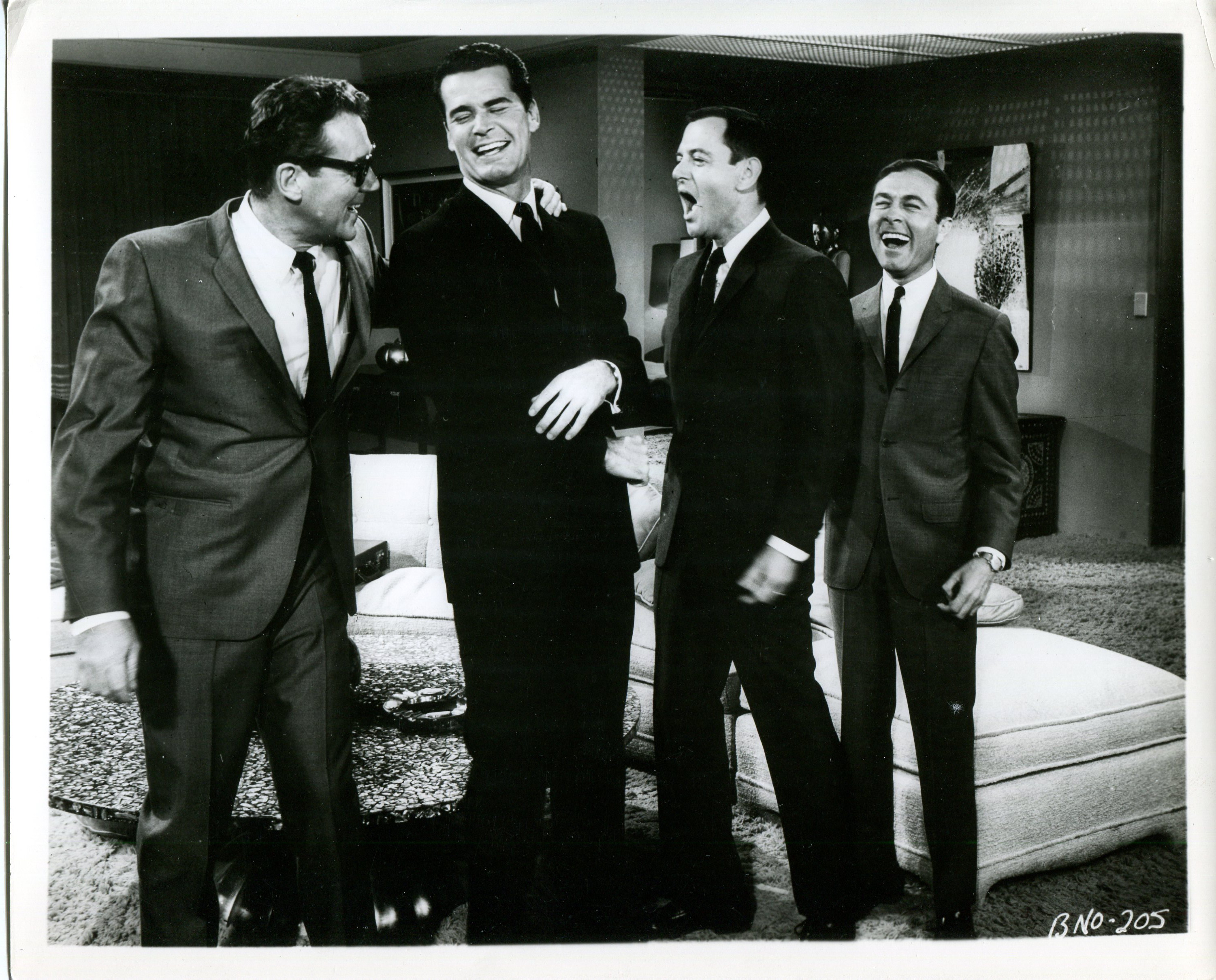 James Garner, Howard Duff, Howard Morris, and Tony Randall in Boys' Night Out (1962)