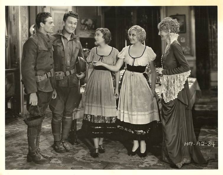 Carrie Daumery, Allan Lane, Zasu Pitts, Thelma Todd, and Guinn 'Big Boy' Williams in War Mamas (1931)