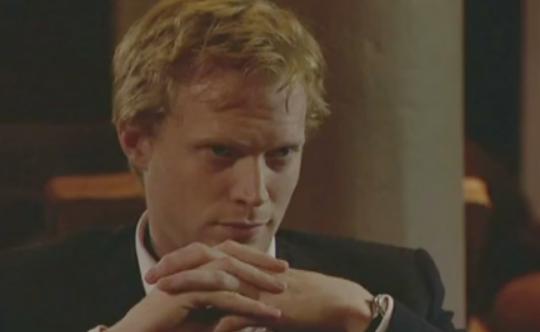 Paul Bettany in Euston Road (2004)