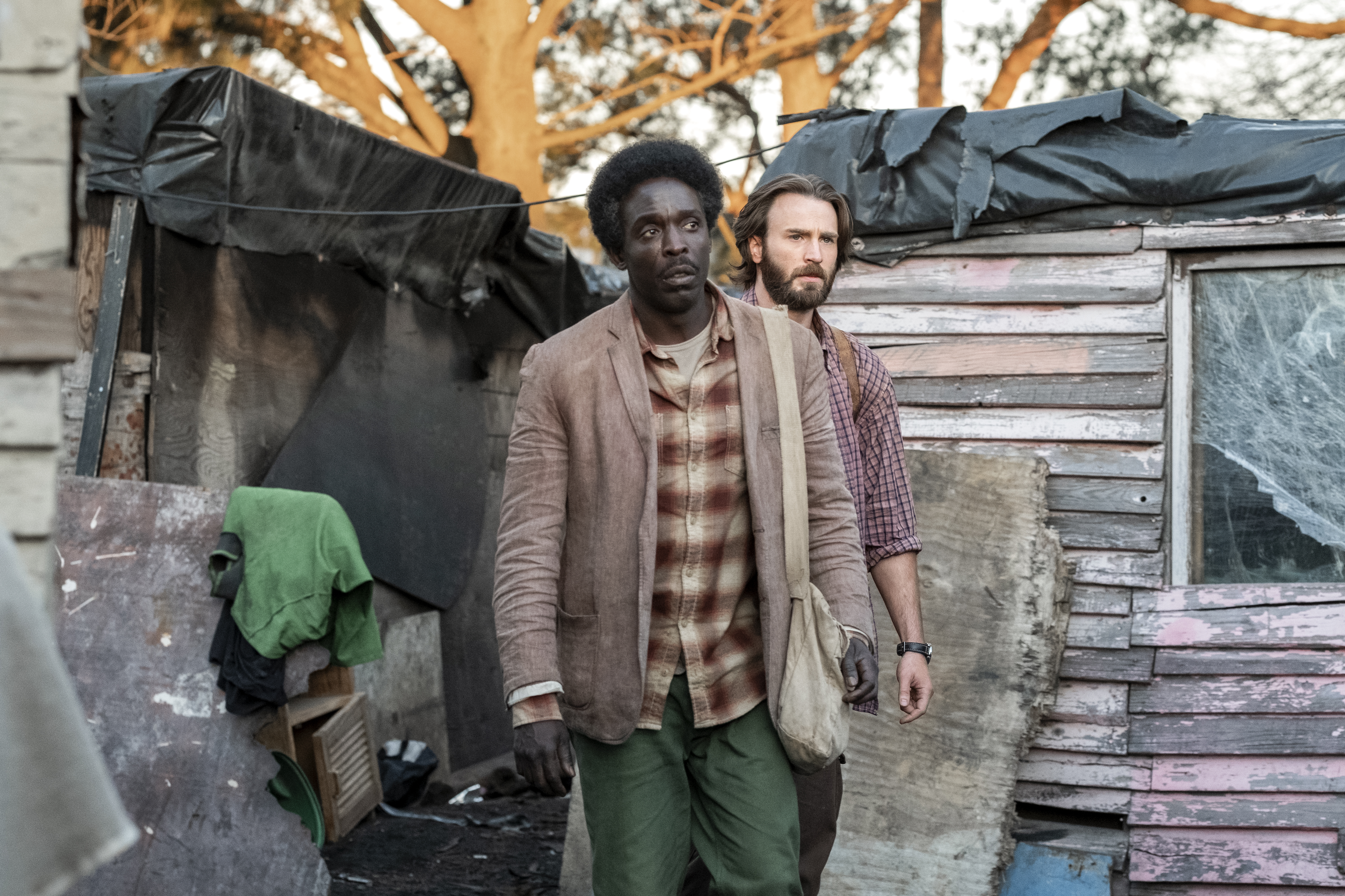 Chris Evans and Michael Kenneth Williams in The Red Sea Diving Resort (2019)